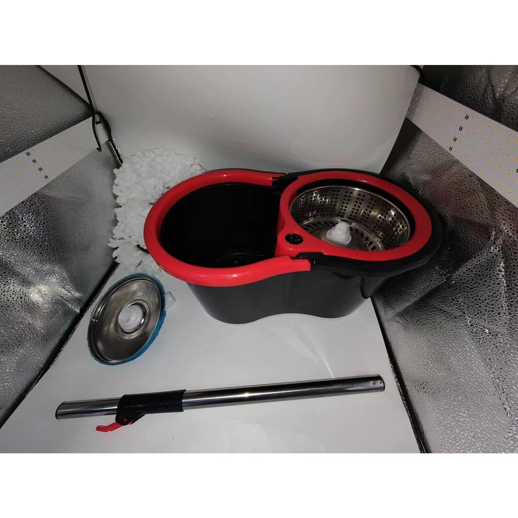 Set mop rotativ cu galeata Flippy, material plastic si microfibra, rezistent, cu dop scurgere, vas detasabil, pentru