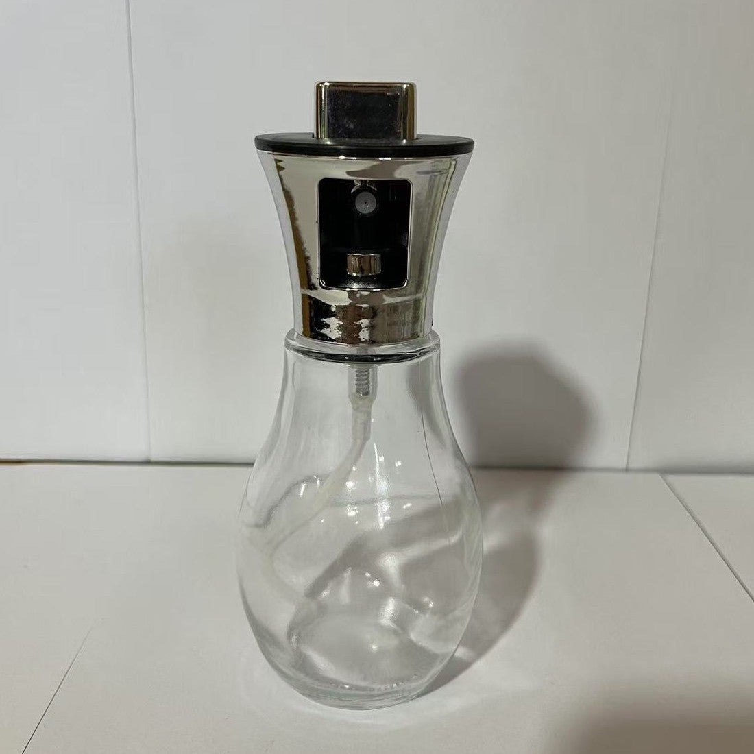 Sticla de ulei cu Pulverizator, Flippy, Sticla pentru Lichide de Bucatarie, Otet, Sos, 16.7 x 5.2 cm, Volum 200 ml,