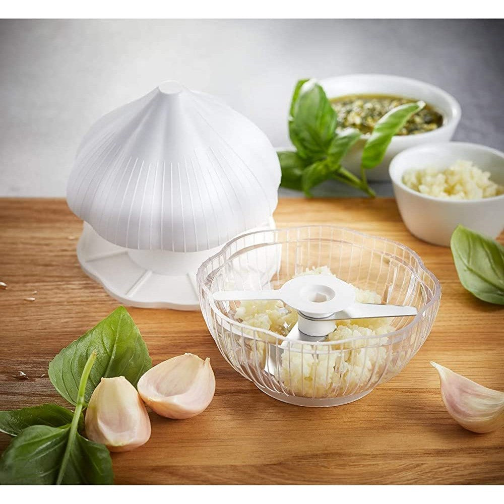 Tocator manual pentru usturoi, in forma de usturoi, cutite rezistente, utilizare prin apasare, material ABS si inox,