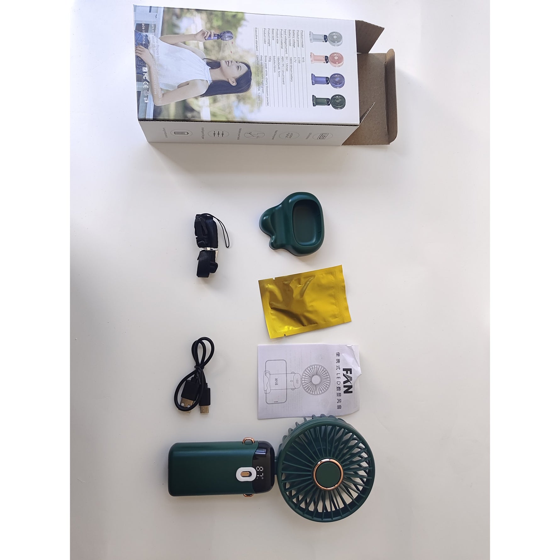 Ventilator Ultra Portabil cu Aromaterapie, Flippy, 3 in 1, de Mana, de Birou, de Gat, 5 Trepte de Viteza, Incarcare